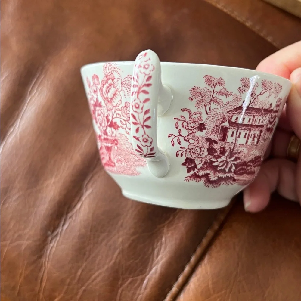 Tonquin Royal Staffordshire tea cup by Clarice Cliff made in England vintage